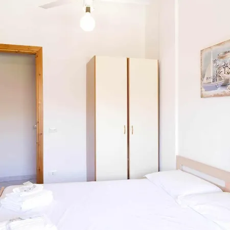 Casa Con Box Auto E Wifi 10 Min Dal Mare * Villasimius